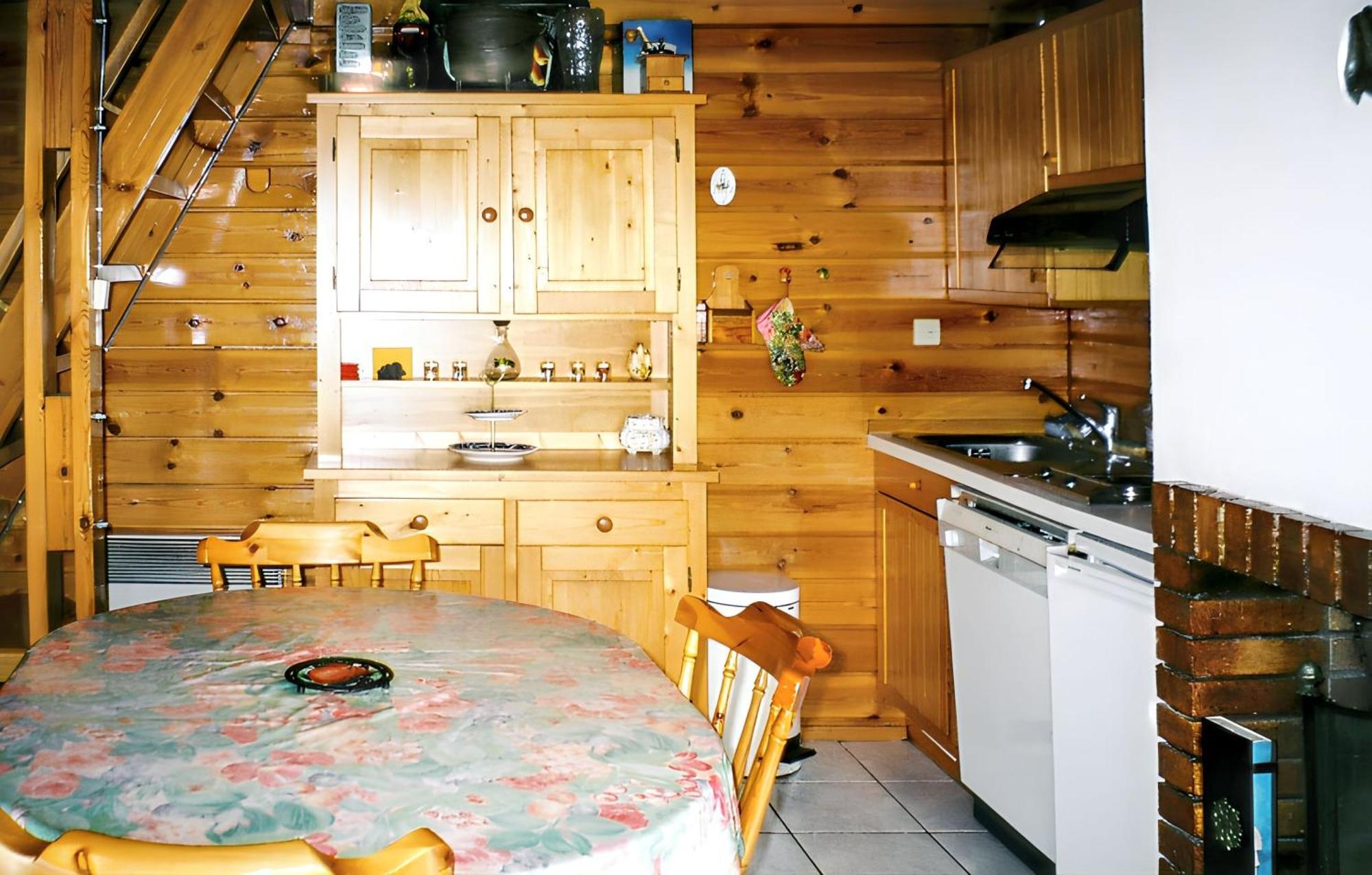 Chalet Cosy A Sixt-Fer-A-Cheval Avec Vue Sur La Montagne Exterior photo
